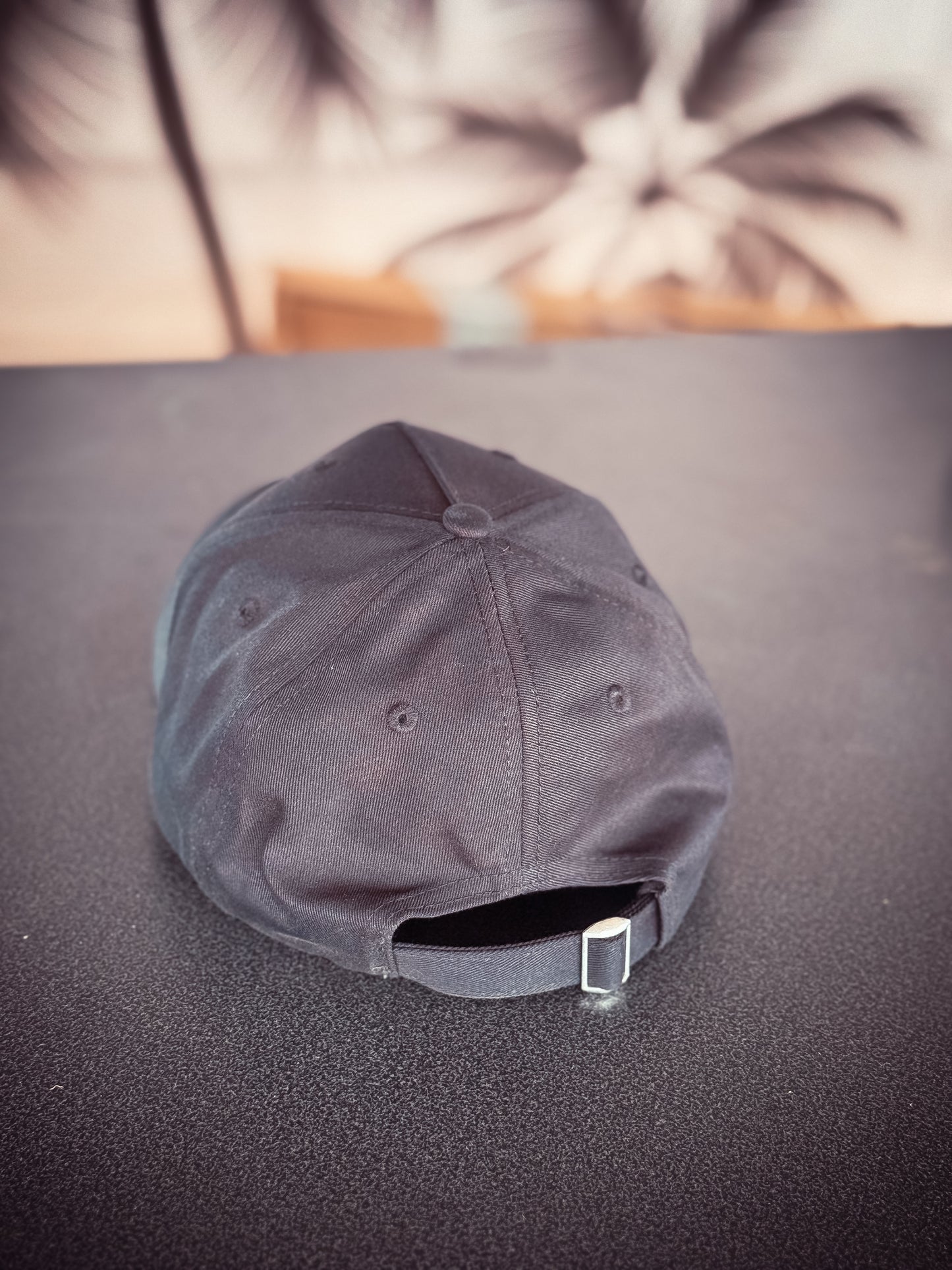Stick Cap "Lion" in schwarz